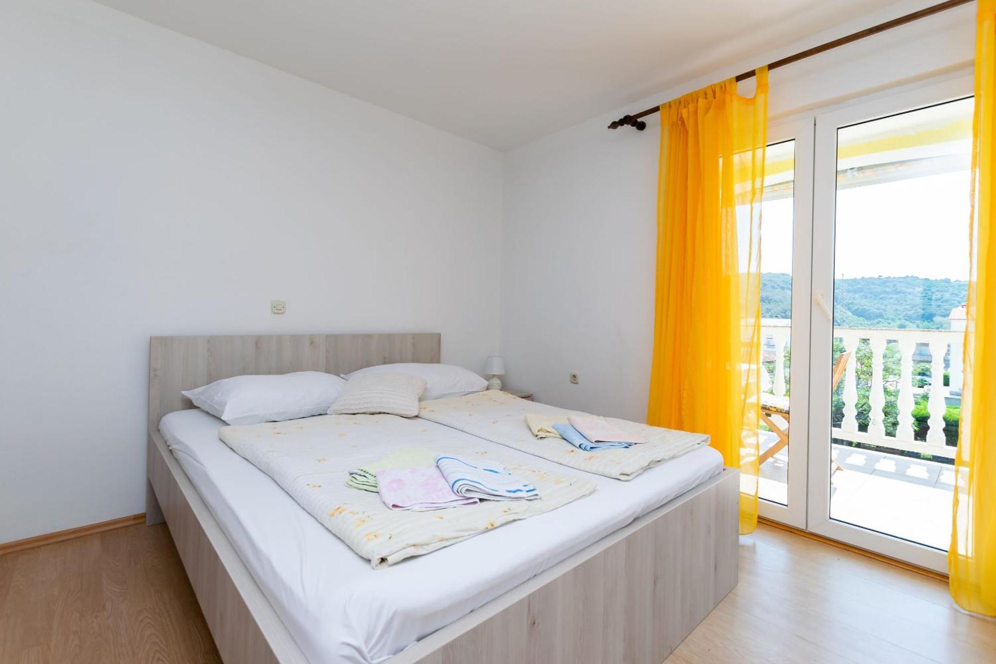 לופאר Apartments Boza מראה חיצוני תמונה